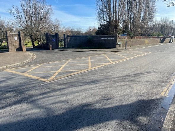 image of a yellow box junction at verdant lane